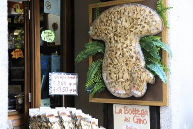 Orta San Giulio (Hayır), İtalya - 02 Eylül 2019: Orta San Giulio, Orta, Novara, Piedmont, İtalya 
