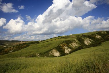 Ascanio (Si), İtalya - 01 Haziran 2016: Girit Senesi, Asciano, Siena, Tuscany, İtalya
