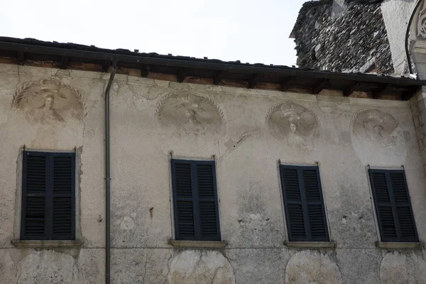 Orta San Giulio Italië September 2019 Typisch Huis Gevel Detail — Stockfoto