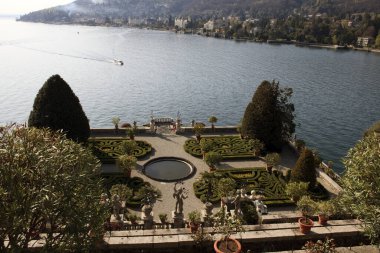Stresa (Verbano-Cusio-Ossola), İtalya - 15 Haziran 2017: Isola Bella bahçesi, Maggiore Gölü, Stresa, Piedmont, İtalya