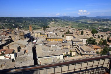 Orvieto (Tr), İtalya - 10 Mayıs 2016: Panoramik kuleden Orvieto, Terni, Umbria, İtalya