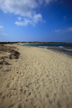 Naxos / Yunanistan - 23 Ağustos 2014: Kalantos sahil manzarası, Naxos, Cyclades Adaları, Yunanistan