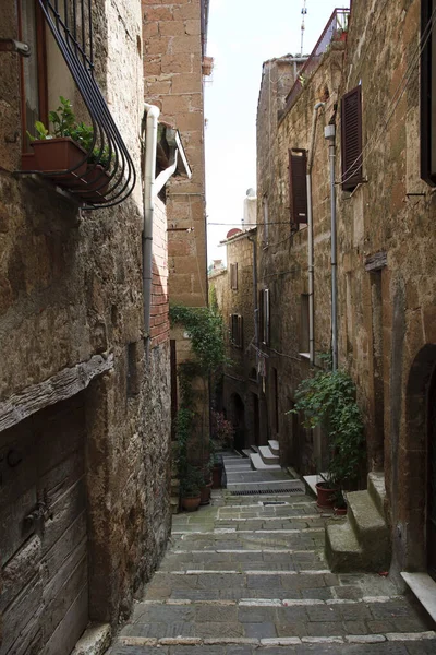 Pitigliano Italy Червня 2017 Центральна Дорога Типові Будинки Історичній Вершині — стокове фото