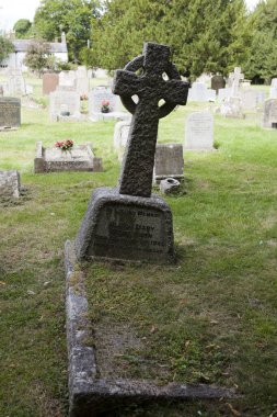 Avebury (İngiltere), Uk - 05 Ağustos 2015: Avebury mezarlığında eski bir mezar, Wiltshire, İngiltere, Birleşik Krallık.