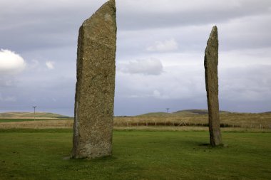 Stennessl - Orkney (İskoçya), Uk - 06 Ağustos 2018: Anakara, Orkney, İskoçya, İskoçya, İskoçya, İskoçya, Birleşik Krallık 'ta Stenness' in Ayakta Taşları, Neolitik Megalithler 