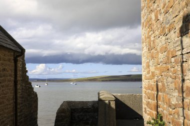 Margaret 'in Umudu - Orkney (İskoçya), Uk - 10 Ağustos 2018: Orkney adalarındaki St Margaret' s Hope köyü yakınlarındaki manzara, İskoçya, İskoçya, Birleşik Krallık