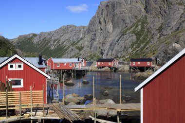 Lofoten Adaları / Norveç - 30 Ağustos 2017: Nusfjord köyü, Lofoten Adaları, Nordland, Norveç, İskandinavya, Avrupa