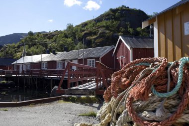 Lofoten Adaları / Norveç - 30 Ağustos 2017: Nusfjord evleri, Lofoten Adaları, Nordland, Norveç, İskandinavya, Avrupa