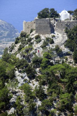 Rodos / Yunanistan - 23 Haziran 2014: Rodos, Dodecanese Adaları 'ndaki Monolithos kalesi, Yunanistan.