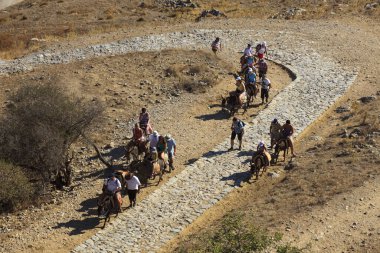 Lindos, Rodos / Yunanistan - 23 Haziran 2014: Lindos, Rodos, Dodecanese Adaları, Yunanistan.