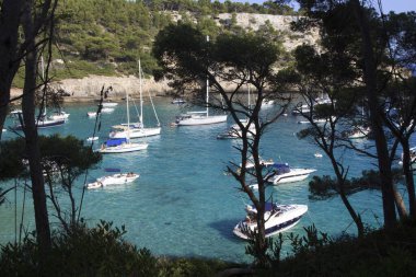 Cala Trebaluger, Menorca / İspanya - 22 Haziran 2016: Cala Trebaluger körfezi, Migjorn Gran, Menorca, Balear Adaları, İspanya