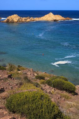 Cala Pregonda, Menorca / İspanya - 23 Haziran 2016: Cala Pregonda Biyosfer rezerv alanı görünümü, Menorca, Balearic Adaları, İspanya 
