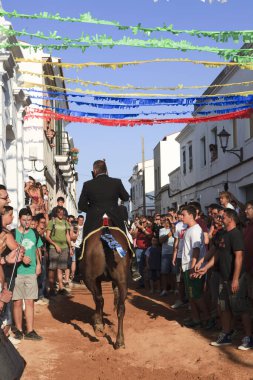 Sant Climent, Menorca - İspanya - 23 Haziran 2016: Sant Climent, Mao, Menorca, Balear Adaları, İspanya 'da düzenlenen geleneksel Jaleo festivali