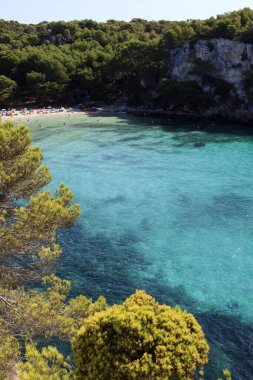 Macarella, Menorca / İspanya - 25 Haziran 2016: Cala Macarella Körfezi, Menorca, Balearic Adaları, İspanya