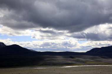 Kjolur - İzlanda - 25 Ağustos 2017: Kjolur Highland Yolu boyunca manzara, İzlanda, Avrupa