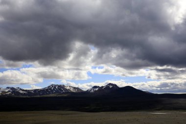Kjolur - İzlanda - 25 Ağustos 2017: Kjolur Highland Yolu boyunca manzara, İzlanda, Avrupa