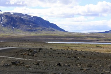 Kjolur - İzlanda - 25 Ağustos 2017: Kjolur Highland Yolu boyunca manzara, İzlanda, Avrupa