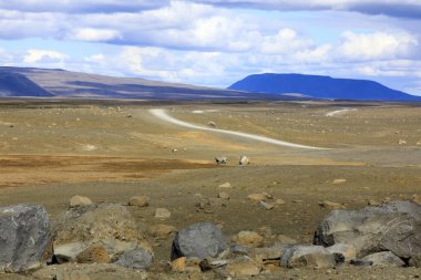 Kjolur - İzlanda - 25 Ağustos 2017: Kjolur Highland Yolu boyunca manzara, İzlanda, Avrupa