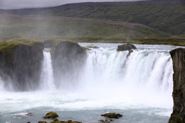Godafoss / İzlanda - 26 Ağustos 2017: Godafoss Şelalesi, İzlanda, Avrupa