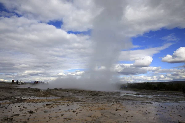 Geysir Island Augusti 2017 Strokkur Geysir Utbrott Nära Golden Circle — Stockfoto