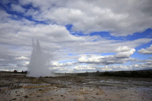 Geysir Islandia Agosto 2017 Erupción Strokkur Geysir Cerca Golden Circle — Foto de Stock