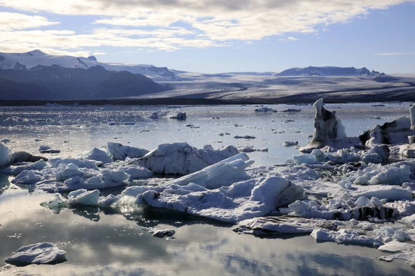 Jokulsarlon Ισλανδία Αυγούστου 2017 Παγωμένοι Σχηματισμοί Και Παγόβουνα Στη Λιμνοθάλασσα — Φωτογραφία Αρχείου