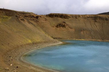 İzlanda - 30 Ağustos 2017: Krafla volkanik bölgesinde Viti krateri, Avrupa 