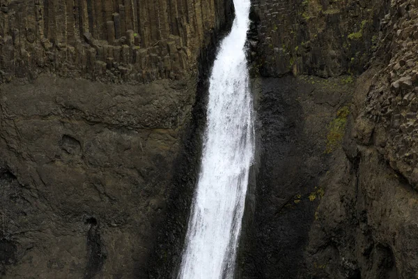 Izland 2017 Augusztus Litlanesfoss Vízesés Izlandon Bazaltoszlopaival Izlandon Európában — Stock Fotó