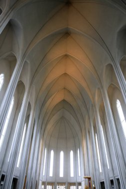 Reykjavik / İzlanda - 15 Ağustos 2017: İçerideki Hallgrimskirkja Kilisesi, Reykjavik, İzlanda, Avrupa