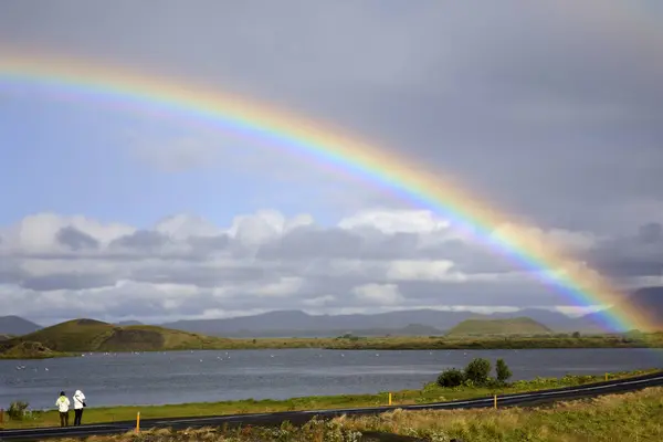 Миватн Исландия Августа 2017 Года Эффектная Радуга Озере Миватн Исландия — стоковое фото