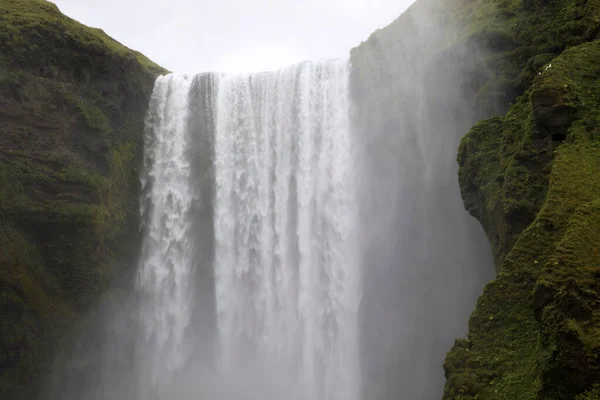 Skogafoss Island Augusti 2017 Vackert Och Berömt Skogafoss Vattenfall Södra — Stockfoto