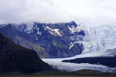 İzlanda - 15 Ağustos 2017: Skeidararjokull buzulu Vatnajokull bölgesi, İzlanda, Avrupa