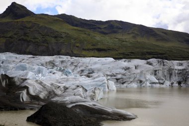 İzlanda - 15 Ağustos 2017: Skeidararjokull buzulu Vatnajokull bölgesi, İzlanda, Avrupa