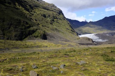 Skaftafell / İzlanda - 18 Ağustos 2017: Skaftafellsjokull Buzulu yakınlarındaki manzara, İzlanda, Avrupa
