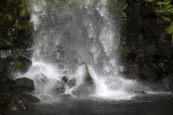 Skaftafell Islândia Agosto 2017 Cachoeira Negra Svartifoss Parque Nacional Skaftafell — Fotografia de Stock