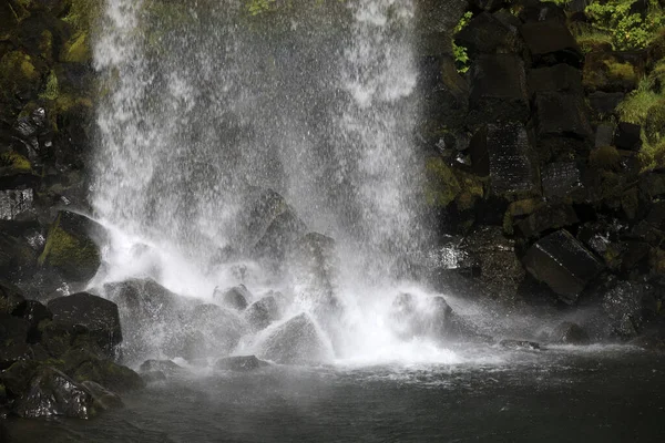 Skaftafell Islandia Agosto 2017 Cascada Negra Svartifoss Parque Nacional Skaftafell — Foto de Stock