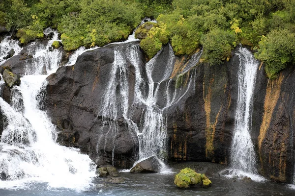 Hraunfossar Islanda Agosto 2017 Cascate Raunfossili Formate Rivuleti Che Fuoriescono — Foto Stock