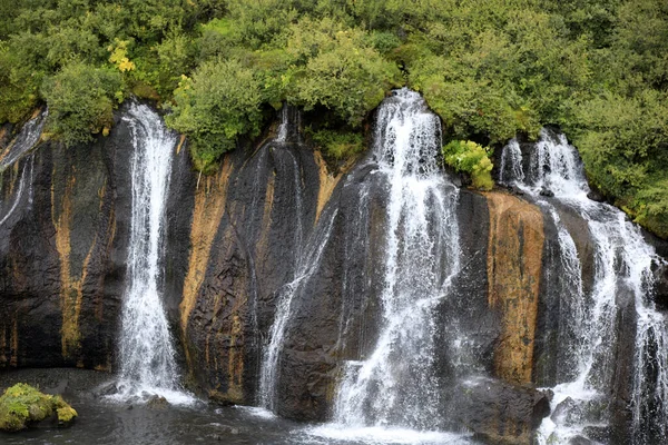 Hraunfossar Islandia Agosto 2017 Cascadas Hraunfossar Formadas Por Arroyos Que — Foto de Stock