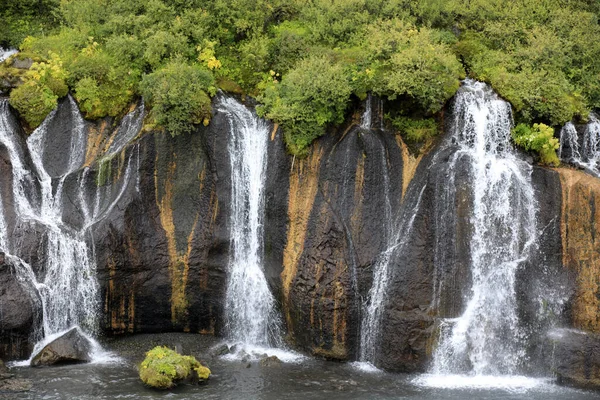 Hraunfossar Islandia Agosto 2017 Cascadas Hraunfossar Formadas Por Arroyos Que — Foto de Stock