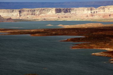 Page, Arizona / Usa - 05 Ağustos 2015: Ünlü Powell Gölü Panoramik Manzara, Page, Arizona, Usa