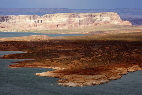 Page, Arizona / Usa - 05 Ağustos 2015: Ünlü Powell Gölü Panoramik Manzara, Page, Arizona, Usa