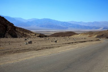 Kaliforniya / Usa - 22 Ağustos 2015: Sanatçının çevresindeki manzara Ölüm Vadisi Ulusal Parkı, Kaliforniya, Usa