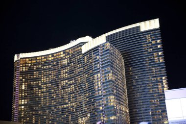 Las Vegas, Nevada / Usa - 27 Ağustos 2015: Las Vegas, Nevada, Usa 'daki binalar gece manzaralı