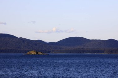 Hubbard Buzulu, Alaska / Usa - 08 Ağustos 2019: Hubbard Buzulu, Seward, Alaska, Usa yakınlarındaki gemi gezisi güvertesinden görüntü