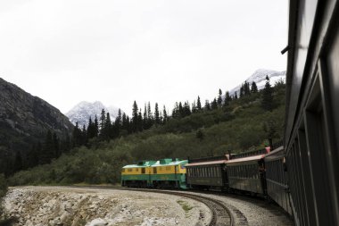 Skagway, Alaska / Usa - 10 Ağustos 2019: Beyaz geçiş treni, Skagway, Alaska, Usa