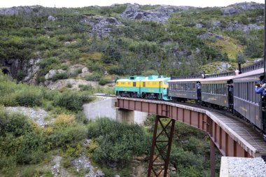 Skagway, Alaska / Usa - 10 Ağustos 2019: Beyaz geçiş treni, Skagway, Alaska, Usa