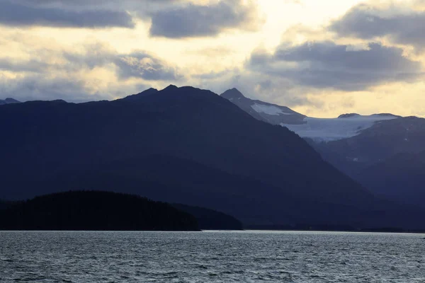 Lodowiec Hubbard Alaska Usa Sierpnia 2019 Widok Pokładu Statków Wycieczkowych — Zdjęcie stockowe