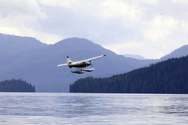 Neets Bay, Alaska / Usa - 18 Ağustos 2019: Neets Bay, Neets Bay, Alaska, Usa 'da bir deniz uçağı