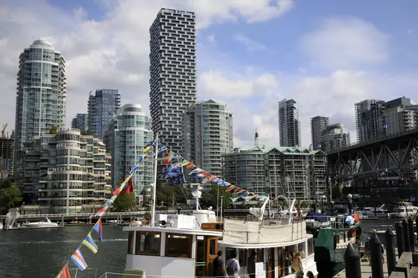 Vancouver America Augusti 2019 False Creek Bay Utmed Granville Street — Stockfoto