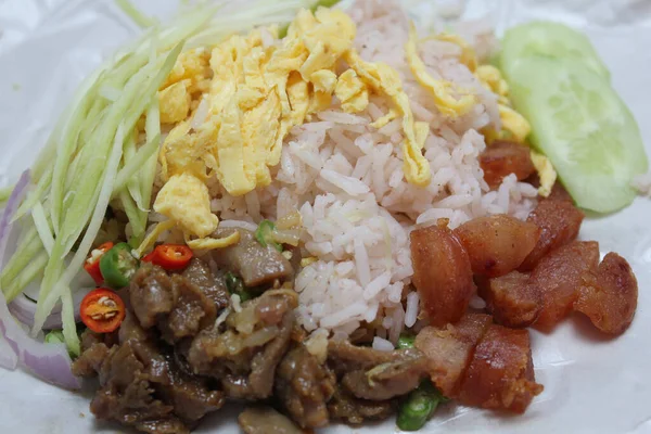 Ρύζι Αναμιγνύεται Πάστα Γαρίδας Που Ονομάζεται Στα Ταϊλανδικά Είναι Khaao — Φωτογραφία Αρχείου